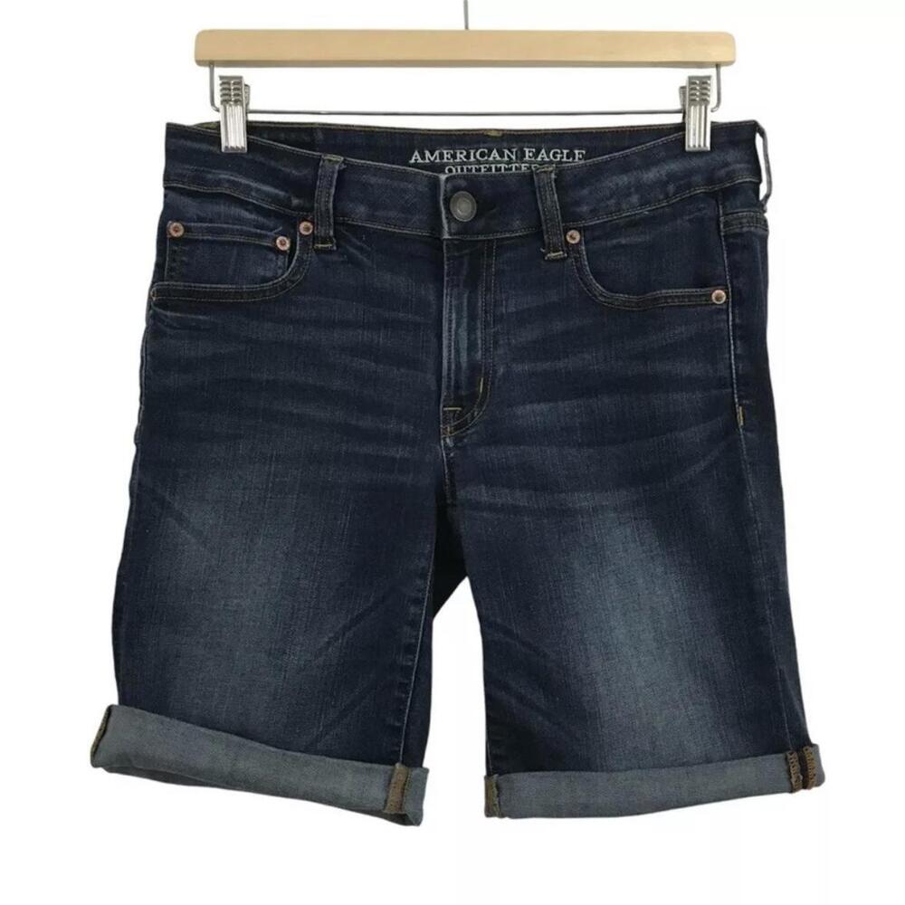 Sold American  Eagle Women’s Skinny Bermuda Shorts Size 8